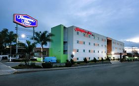 Hampton Inn By Hilton San Juan Del Rio 3*